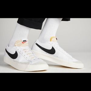 Nike Blazer Low ‘77 size 7.5 W